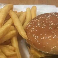 Jordan'S Wide Mouth Burger 1/2 Pound With Cheese · Ketchup, mustard, pickle, onion, mayonnaise, lettuce, tomato, American cheese on a sesame se...