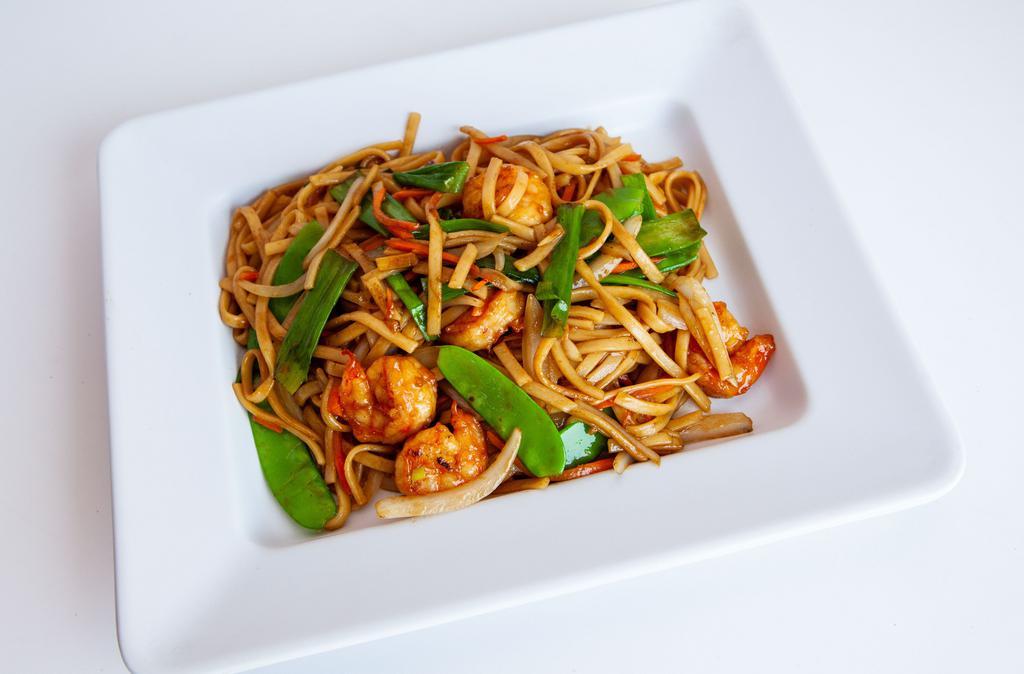 Lo Mein · Garlic, carrots, onions, snow peas, egg noodle, sweet soy