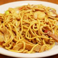 Large Lo Mein · 