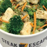Italian Bowl · Cal. 342-356
Grilled steak or chicken, oven roasted broccoli and carrots, grilled onions, mu...