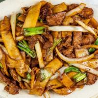Beef Chow Fun (Large) · Does not come with rice. Tender beef, white onion and green onion stir-fried with rice-noodl...