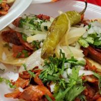 Tacos · Pastor, lengua, buche, tripa, barbacoa, asada, carnitas, y rajas