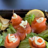 Smoked Salmon Sashimi (5)Pcs  · Smoked salmon with mayo on top