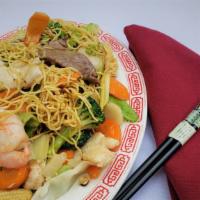 Cantonese Combo Lo Mein · Stir fried‏ beef, shrimp and chicken breast with fresh Chinese vegetables mixed in with pan ...