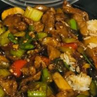 Szechuan Pork Bowl (Hot) · Stir fry strips of lean pork and fresh vegetable topped with peanuts in a brown garlic sauce...