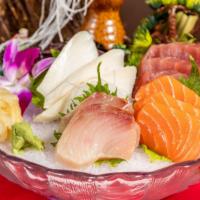 Sashimi Deluxe · 19 Pc of assorted sliced of fish.