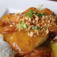 Wor Sue Gai  - Sp · A classic Cantonese recipe of battered and fried chicken breast topped with peanuts and gree...