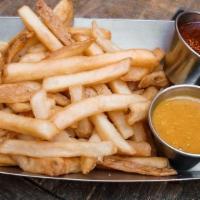 Friets  · served with your choice of 2 dipping sauces