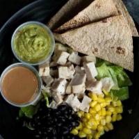 Southwest Chick Salad · (CALS 297)

Chicken, romaine, fire-roasted corn & black beans and guacamole with CE Spicy Ra...