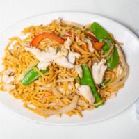 Shanghai Noodles With Chicken Combination · 