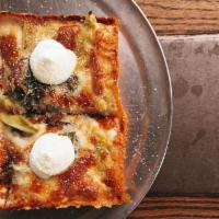 Detroit White Top (12X17) · Detroit Style Pizza w/Mozzarella, Cheddar, Spinach, Artichokes, Alfredo, Ricotta, Lemon, Roa...