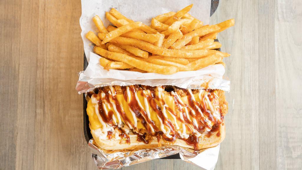 Chicken Philly Meal 🍟 &  Drink · Our delicious chicken filet come with  Girl onion green pepper mushroom  mozzarella cheese 

and fresh lettuce and tomato on top