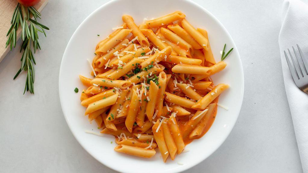 Penne Rosmarino · V | Penne pasta in our housemade rosemary insfused pink sauce.