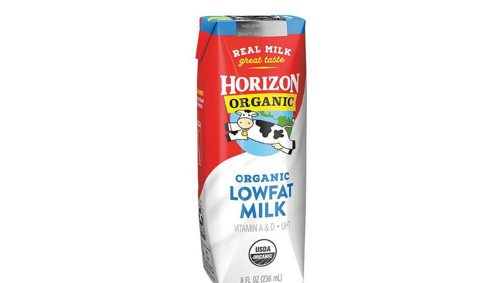 Lowfat Milk | Horizon · 8oz | Organic lowfat milk with straw.
