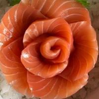 Namasake Don · fresh salmon on sushi rice served with miso soup.