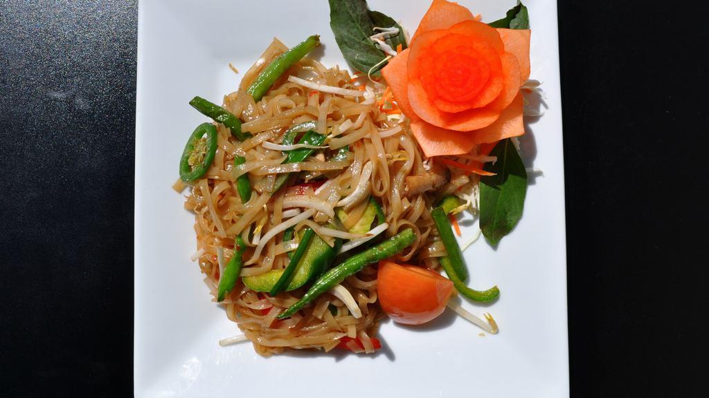 Thai Spicy Noodle · Spicy. Hot & Spicy. 
Thai noodles stir-fried with mixed vegetables in spicy Thai sauce