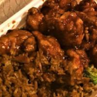 General Tso'S Chicken (Combo Plate) · Hot & Spicy.