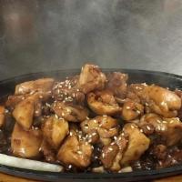 Chicken Sizzling Plate · Hibachi-style dinner served with soup salad and white rice.