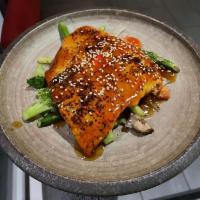 Salmon Teriyaki /W Rice · Sushi grade salmon, seasonal veggies, home made Teriyaki glaze. Gluten Free.