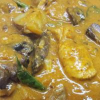 Mushroom & Potato Chicken Curry & Rice [Gf] · Chicken | Mushroom | Potato | Tomato | Onion | Cashew | Coconut Milk | Herbs & Spices,
Serve...