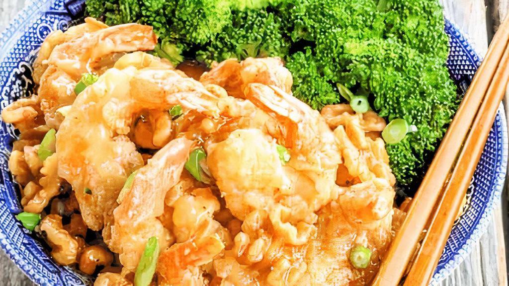 Honey Walnut Shrimp · Breaded shrimp, honey mayo sauce and walnut
