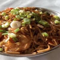 Hakka Noodles · Noodles stir fried with vegetables and served with a choice of chicken or shrimp or vegetabl...