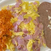 Huevos Con Jamón · Ham and eggs.