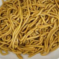 Plain Lo Mein · Plain soft noodle.