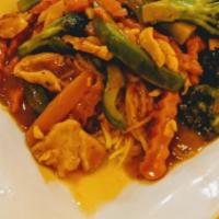 Tangy Peanut Noodles · Steamed egg noodles, broccoli, carrot, and bell pepper in medium spicy peanut sauce.