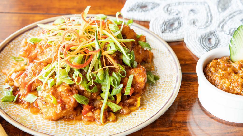 Gobi Manchurian · Cauliflower fried with vegetables.