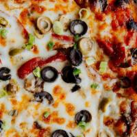 Vegetarian · Green olive, black olive, mushroom, roasted red and green peppers, green onion.
