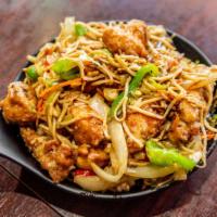 Ch34. Chicken Chow Mein · Stir fried noodles with chicken, onions, capsicum, cabbage, and celery.