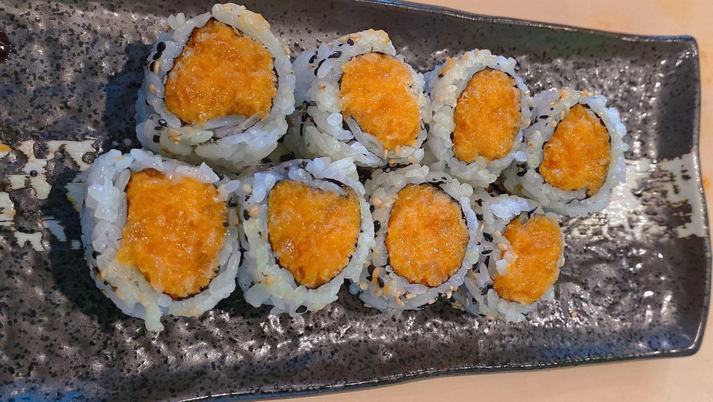 Spicy Salmon Roll (8) · Eight pieces.