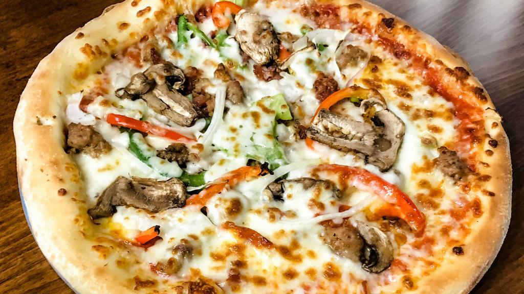 Big Foot Pizza · Pizza sauce, pepperoni, hamburger,
Italian sausage, Canadian bacon,
bacon, mushroom, red onion,
green pepper, red pepper,
extra cheese