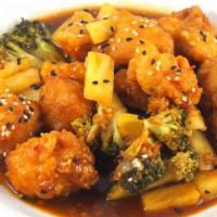 Gaeng Ga-Ree · Potatoes cottage fried, white onions cooked with yellow curry paste and coconut milk served ...