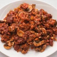 Sojok · Spicy beef sausage · onions · mushrooms · tomato sauce