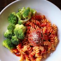 Kids Pasta & Meatball · fusilli pasta, red sauce, parmesan. Served with broccoli
