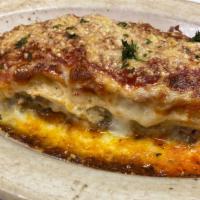 Lasagna · Ground beef, mozzarella and ricotta cheese