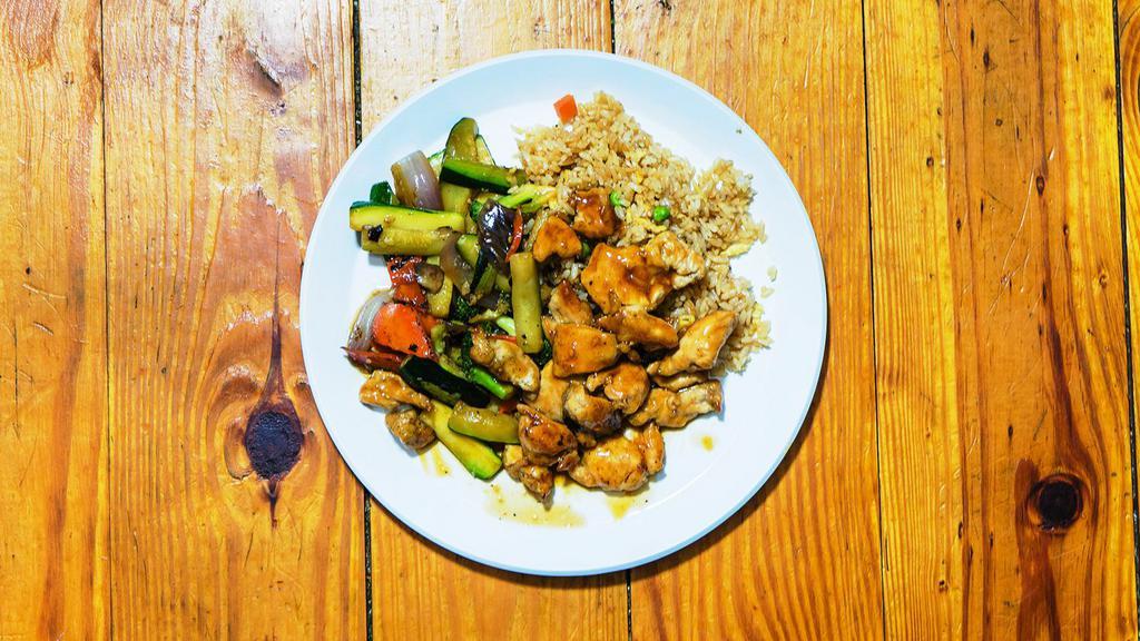 Chicken Hibachi · Served with soup and salad and choice of rice.