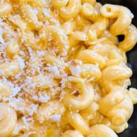..Classic Macaroni & Cheese · Cavatappi noodles, 5-cheese: sharp cheddar, merkt's cheddar, velveeta, mozzarella, Parmesan,...