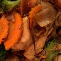 Pad See Ew · Wide rice noodles with soy sauce, broccoli, carrots and egg.
