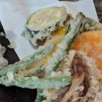 Vegetable Tempura · 6 kinds of vegetables deep fried in light tempura batter.