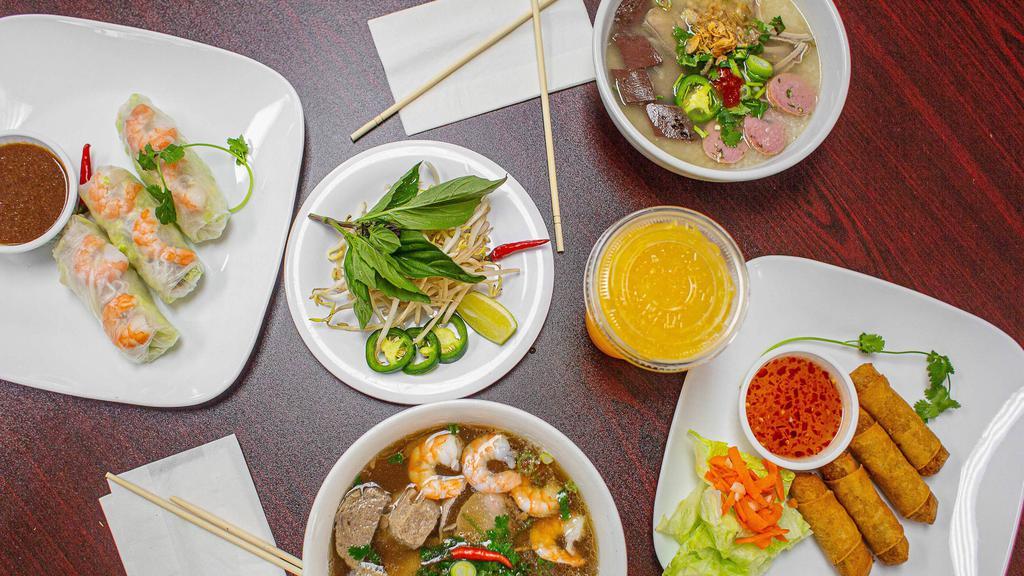 PhoVA (Firmerly Phuong Lien) · Vietnamese · Chicken · Sandwiches · Noodles · Soup