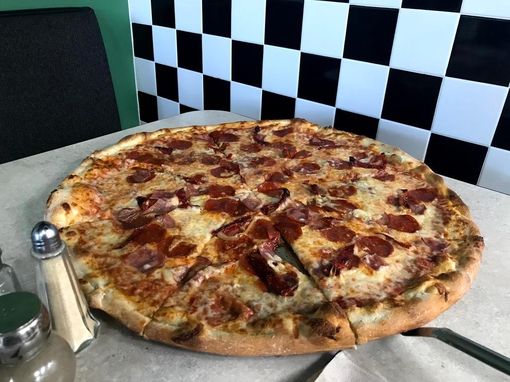 Dominic's NY Pizzeria · Italian · Pizza · Salad