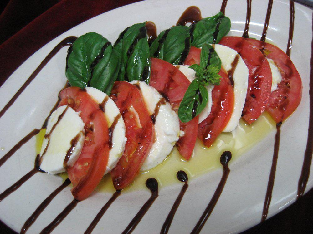 Pomodoro's Italian American · Italian · Pizza · Desserts · Salad