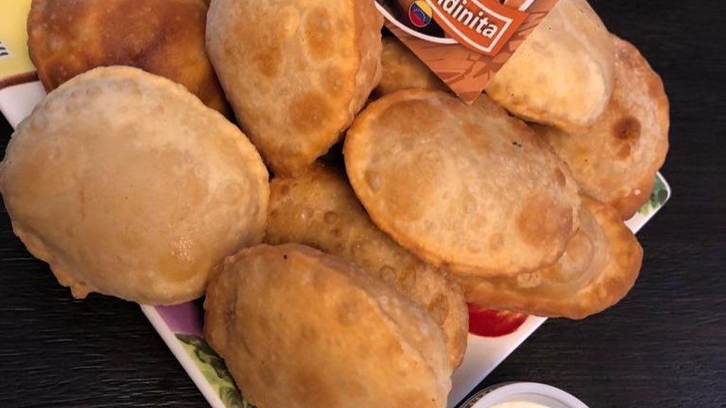 Chicken Pastel · 220 cal. The chicken pastel is prepared with crispy wheat dough, stuffed with ground beef molded into an oval-rounded shape and deep fried. Andean cakes or wheat flour pastries, crunchy and filled, are one of the most recognized delicacies of the Venezuelan Andes.