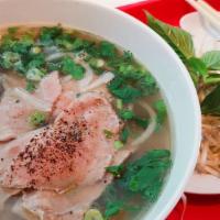 Phở · Traditional vietnamese noodle soup with choices of beef, chicken or vegetarian.