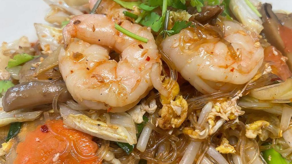Pad Woon Sen (Choice Of Meat) · +$1.00 to Entree
Stir fried glass noodle, egg, onion, mushroom, carrots, celery, Napa cabbage, tomatoes, scallions, and bean sprouts