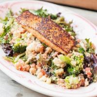 Upstream · Barbecue seasoned salmon on a bed of mixed greens w/ organic quinoa & tossed w/ chopped broc...