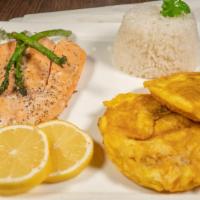 Salmón Marinado A La Parrila · Gluten free. Cuban-style grilled salmon marinated in a mixture of garlic and lemon juice to ...